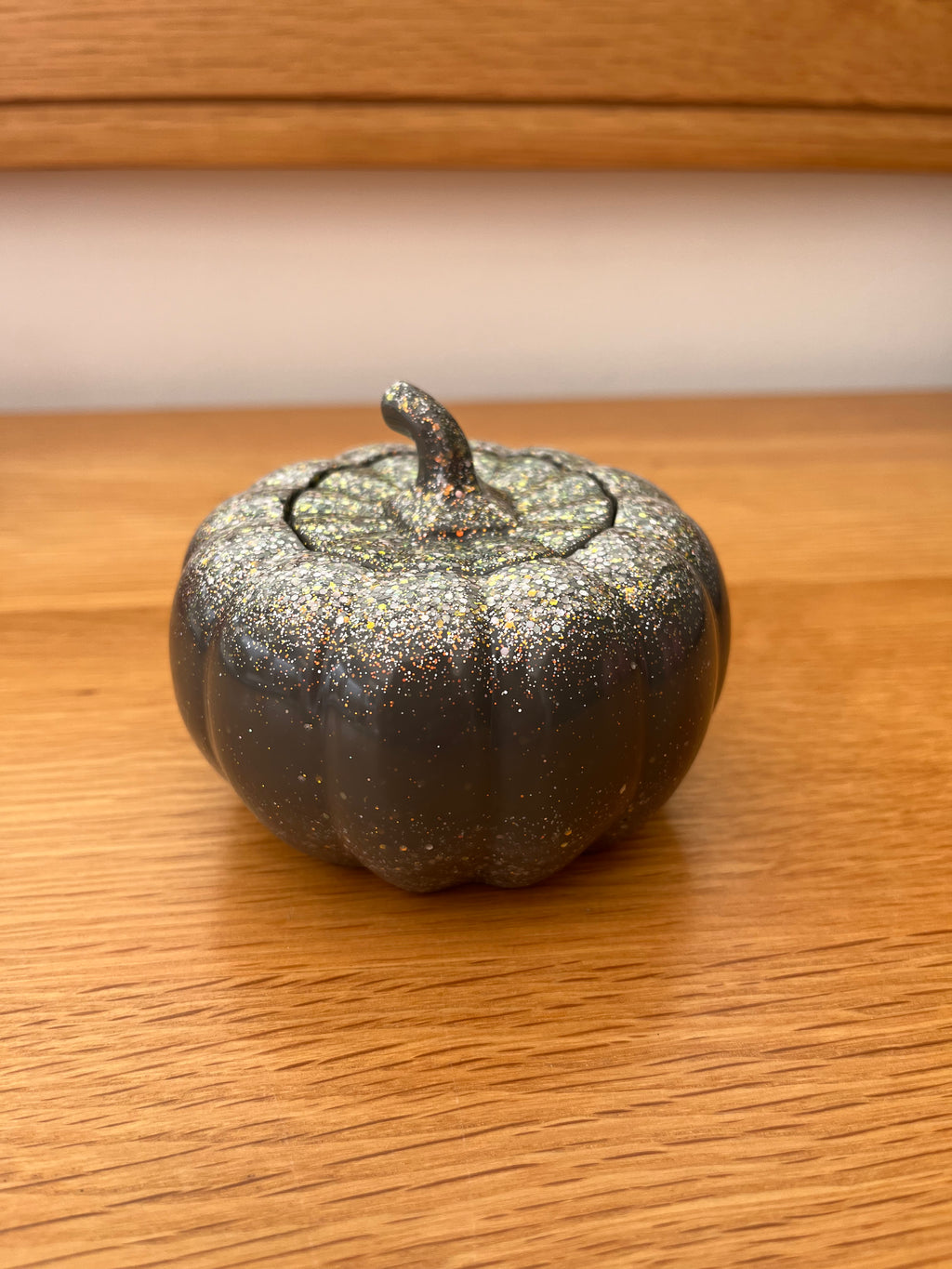 Resin Pumpkin - Grey & Glittery