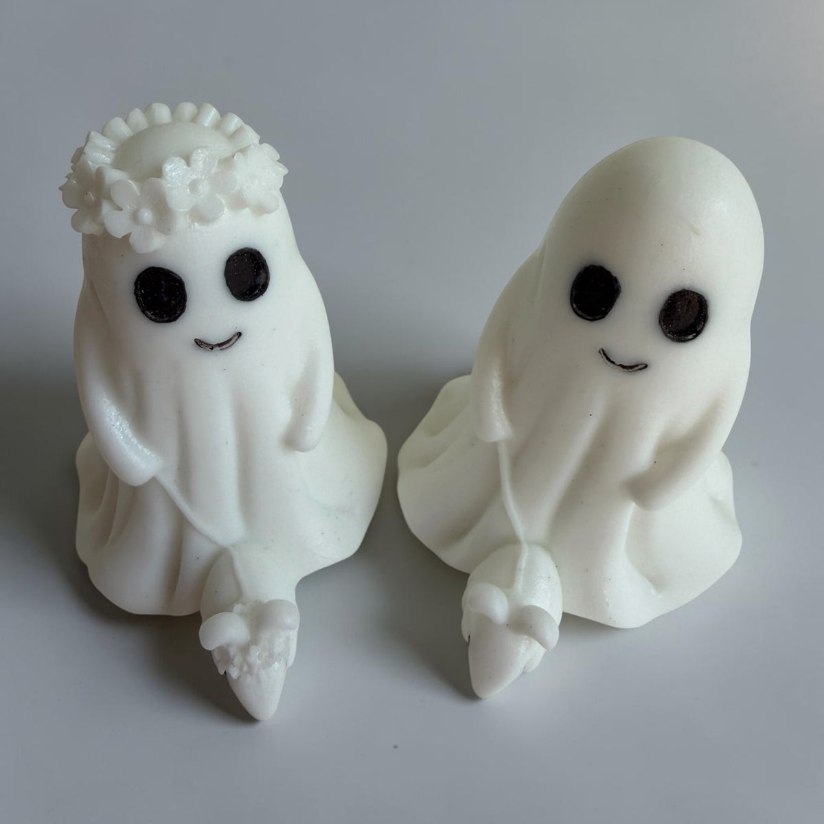 Resin Ghosts -White